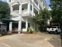Central Night Hotel - Pet friendly