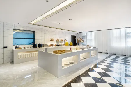 Xana Hotelle （JIANGXI ELECTRIC VOCATIONAL & TECHNICAL COLLEGE and Golden Sun Education) Отели рядом с достопримечательностью «Mailuyuan Campus， Jiangxi University of Finance and Economics»