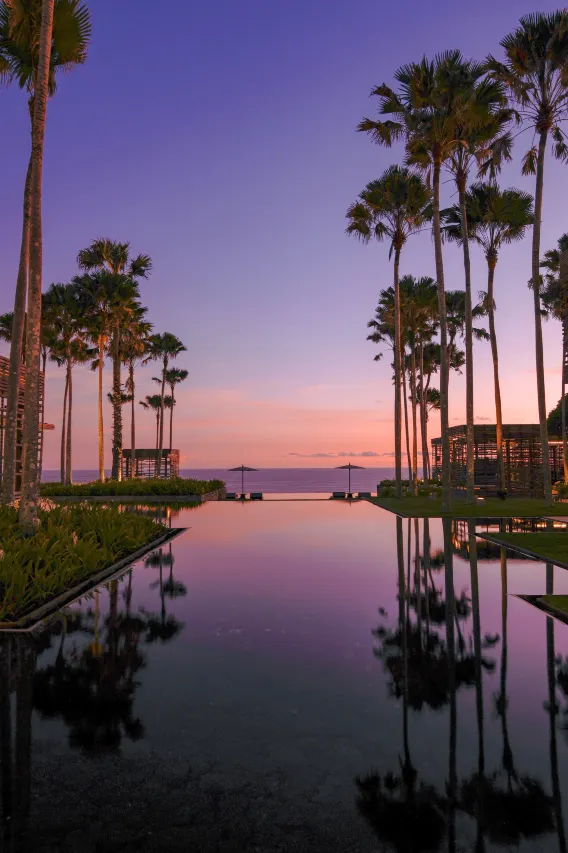 빌라 전용 수영장과 고요한 휴식 공간