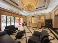 Longyan girl goes to the hotel, Longyan Wanda store.