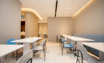 Homeinn · neo Hotel (Korla Petrochemical Avenue No.9 Warehouse)