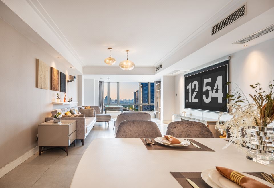 5. 청두 위에이 스..