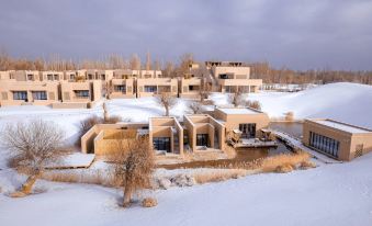 Dongyi Dunhuang Hotels and Resorts