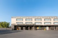 Metropolo Jinjiang Hotels (Shanghai Hongqiao Raiway Station, NECC Shanghai) Hotels in Shanghai