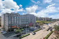 V8 plus Huanlin Hotel (Wanning High-speed Railway Station Branch) Hotels near Wanning Railway Station