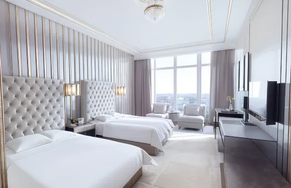 中州假日酒店（鶴壁興鶴店）