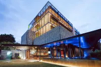 J Hotel Kuta Hotel in zona GPdI Getsemani Kuta