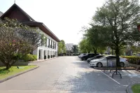 Avani Khon Kaen Hotel & Convention Centre - parking