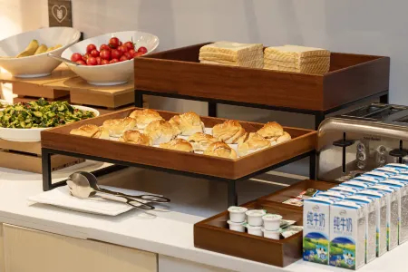 City Comfort Inn (Nanchang Xinjian Wuyue Plaza Branch) Отели рядом с достопримечательностью «East China Institute of Technology Fenglin Campus»