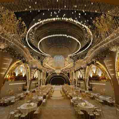 鑫港大酒店（扎蘭屯火車站店） Dining/Meeting Rooms