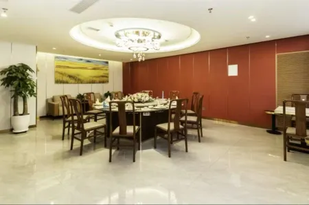 Nongken Jinsui Hotel Отели рядом с достопримечательностью «Ming Zhenyuan Flying Bridge Former Site»