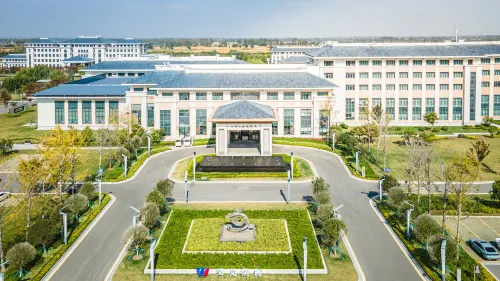 Jiulongkou HanTian Hot Spring Resort Hotel