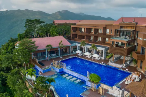 Yalong Bay Earthly Paradise Birds Nest Resort