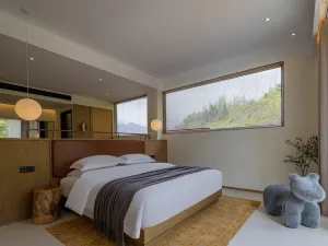 Enshi No.7 Valley Lodge