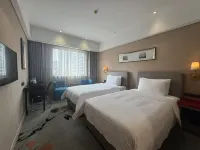 Mingzhu Yiju Hotel Hotels near Luofu Twin Towers