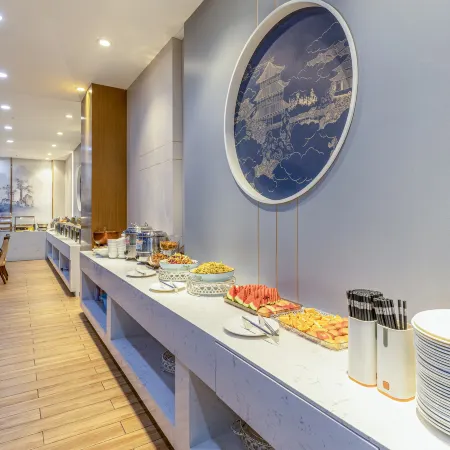 Bayannaoer Junyi Crown Hotel Отели в г. Баян Нур