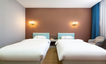 Pearl Holiday Inn Tashkurgan Plateau