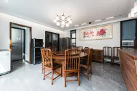 Dali Spirited Away Panoramic Sea View Guesthouse (Erhai Ecological Corridor San Sheng Island Branch) - พร้อมอาหารเช้า