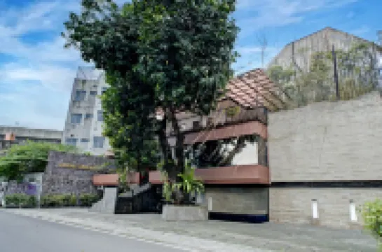 Collection O near MRT Cipete Raya formerly Terogong Sembilan Hotels in South Jakarta