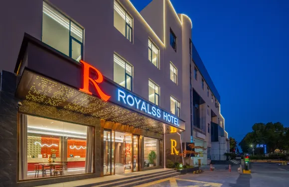R ROYALSS HOTEL 美豪（上海安亭地鐵站店）