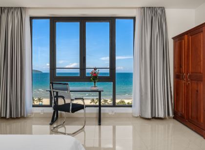 Cocorico Da Nang Beach Hotel