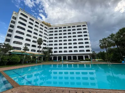 Royal Mekong Riverside Hotel