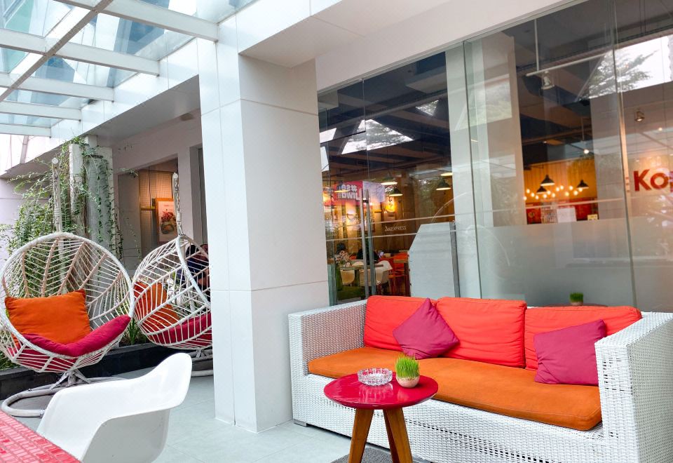 Zuri Express Mangga Dua HotelOver view