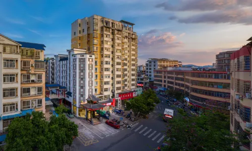 Qianjia Chain Hotel Ganzhou Kangtong
