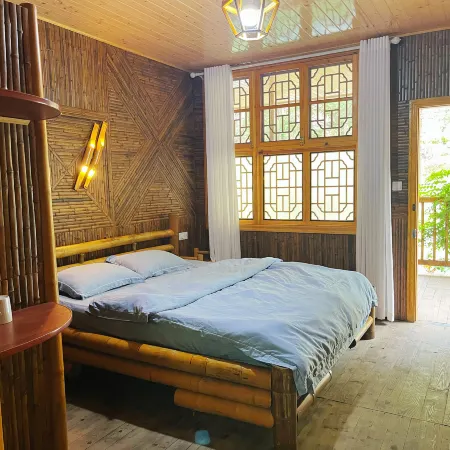 Zhuyuan Hotel (Tuolongxia Ecological Tourism Scenic Area)