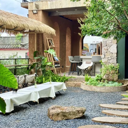 Chuye · Hearthside Tea Brewing · CafeCoco Designer Luxury Retreat (Lijiang Ancient Town Branch)