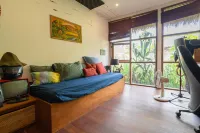 Flow - Temple of Health - Ayurvedic Cafe, Steam Room & Ice Plunge Gili Air