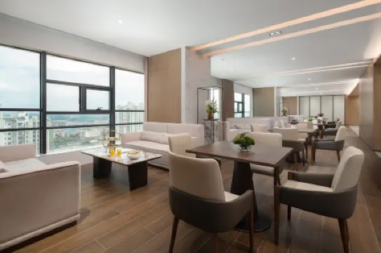 Nan Ning Wuxiang Hotel Отели рядом с достопримечательностью «Guangxi University of Chinese Medicine (Xianhu Campus)»