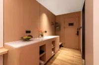 โรงแรมวอร์มซีซั่นเซเลคชั่น สาขาสะพานไหวซา ซานโถว - บริการรถรับส่ง