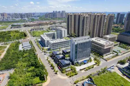 Mehood LESTIE (Wuhan Jiangxia Living Room Metro Station Aeon Mall Branch) Отели рядом с достопримечательностью «Wuhan University of Science and Technology Department of Physical Education (Maojiawan)»