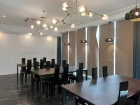 Sunday Hevea Hotel and Resort Hotel berhampiran Jalan Fields