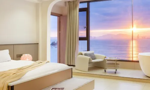 Lingshui Qianyu Qianxun Seaview Holiday B&B (Qingshuiwan Lighthouse Branch)