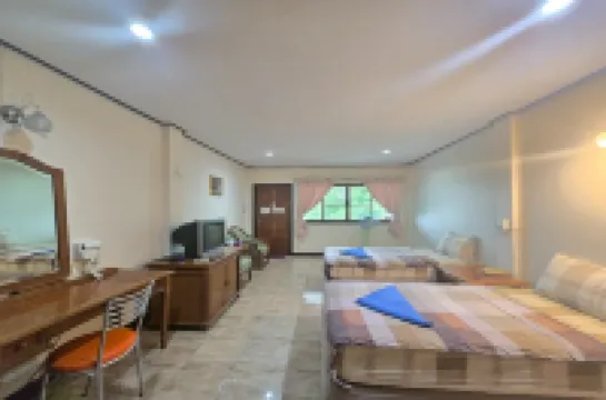 Phaiboon Hotel & Resort