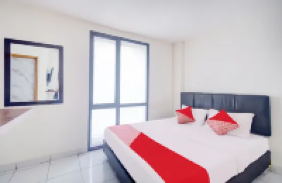 Hotel O J&B Smart Jatinegara โรงแรมใกล้สถานี Jatinegara Train Station