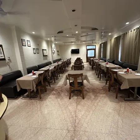 HOTEL ASHISH