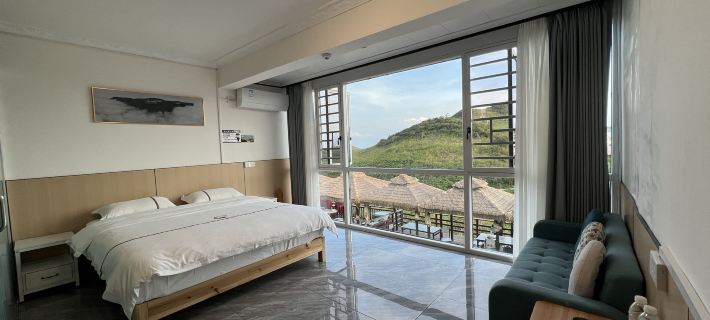 Sleeping Beauty Homestay Hotels in Longshan County