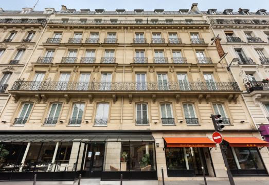 객실 침구 및 인테리어