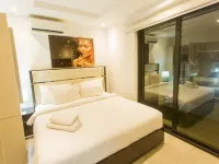 Accra Luxury Apartments at The Edge Hotels near Labadi