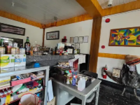 ​​RBR Hotel and Restaurant near Hundred Islands Hoteles en Alaminos