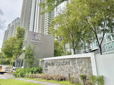 Medini Signature Near Legoland By Stayrene