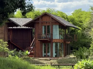 나찬 더 앤티크 코트야드