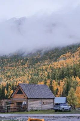 Chongyeji Zhiji Yeelen Scenic Chalet Отели рядом с достопримечательностью «Река Каннас»