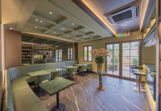 블레스트 호텔 푸꾸옥