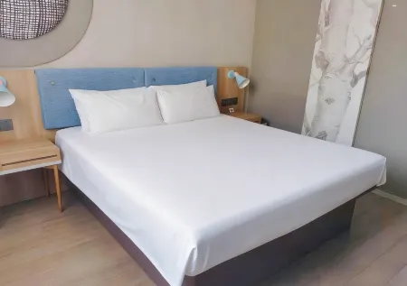 Homeinn (Dalian Zhuanghe Huanghai Street) Отели рядом с достопримечательностью «Zhuanghe Station Lingdong Station»