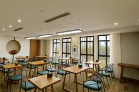 92·NATO WISDOM & REGIMEN HOTEL - breakfast