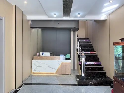 Yundian E-Sports Hotel (Jining Normal University)
